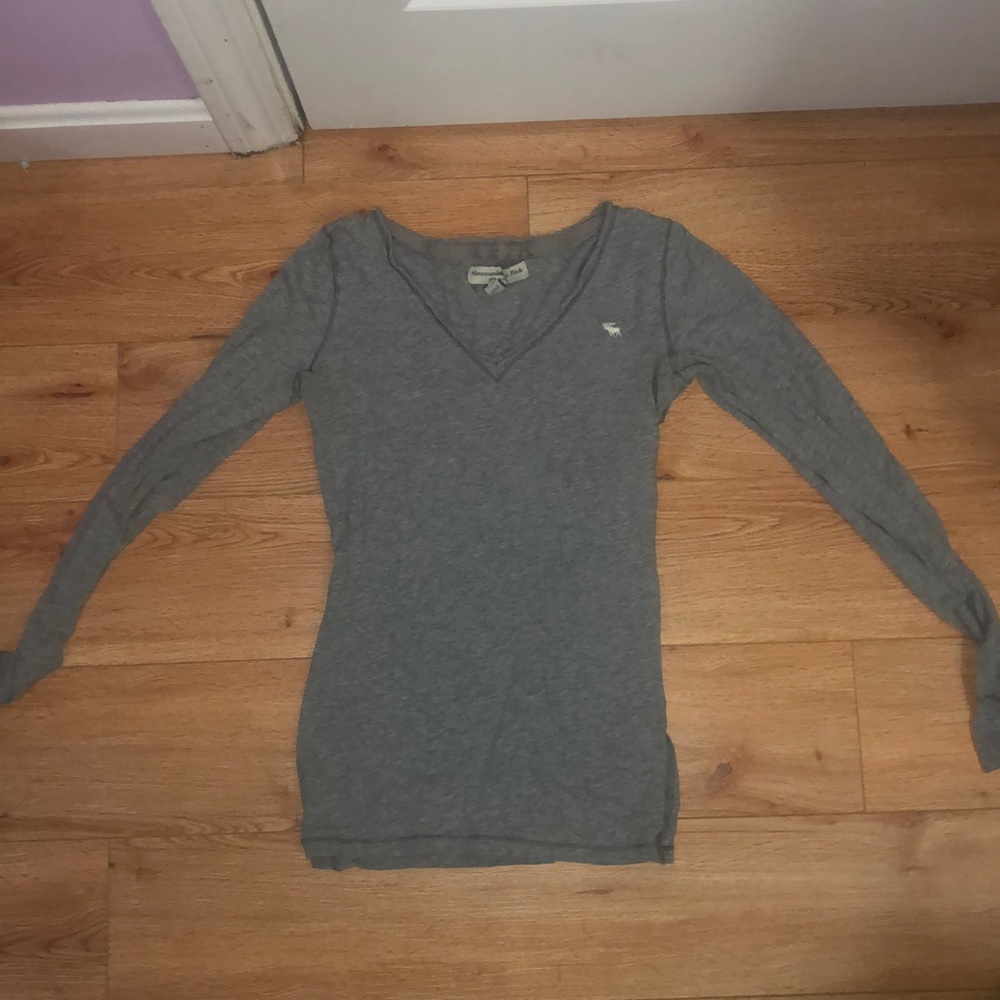 Gray Abercrombie long sleeve